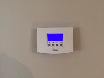 Electronic thermostat